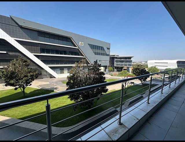 140.80M² OFFICE TO LET IN CENTURION CENTRAL